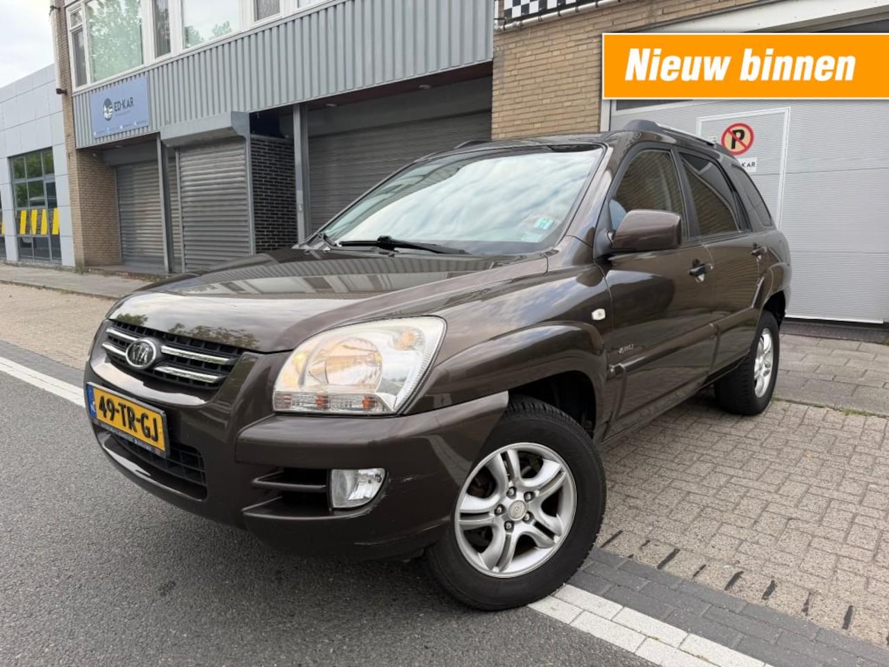 Kia Sportage - 2.7 V6 M-bition 4WD CLIMA HALFLEER NAP APK DISTR. VV - AutoWereld.nl