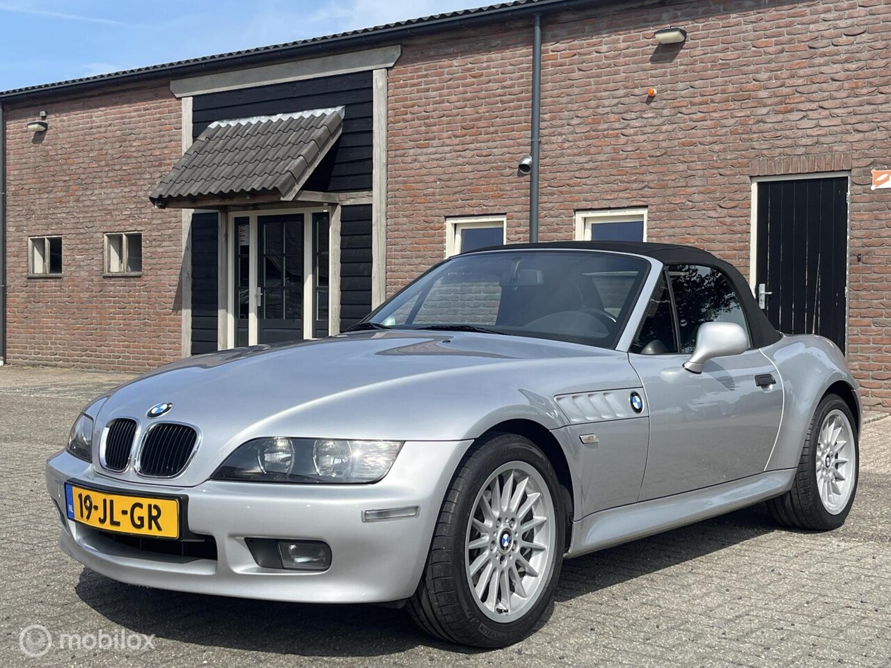 BMW Z3 Roadster - 1.9i Sport Line Sportstoelen Airco CruiseControl Rolbeugels - AutoWereld.nl