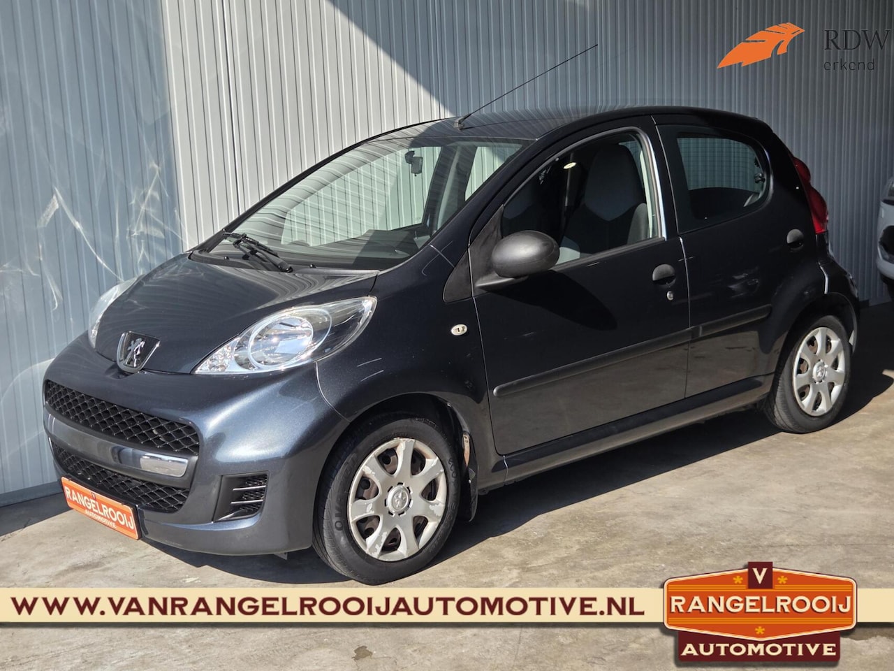 Peugeot 107 - 1.0-12V XR 1.0-12V XR 5-deurs, trekhaak, airco, cv op afst. - AutoWereld.nl