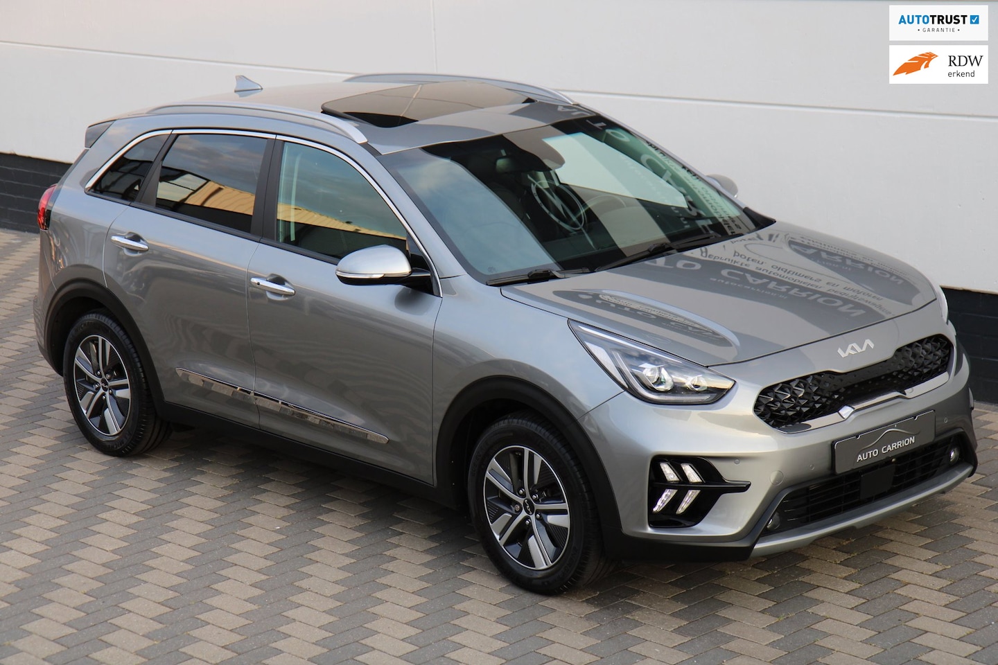 Kia Niro - 1.6 GDi PHEV Schuifdak Leder Camera Carplay BTW !! - AutoWereld.nl