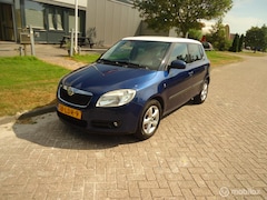 Skoda Fabia - 1.4-16V Ambition Business Line