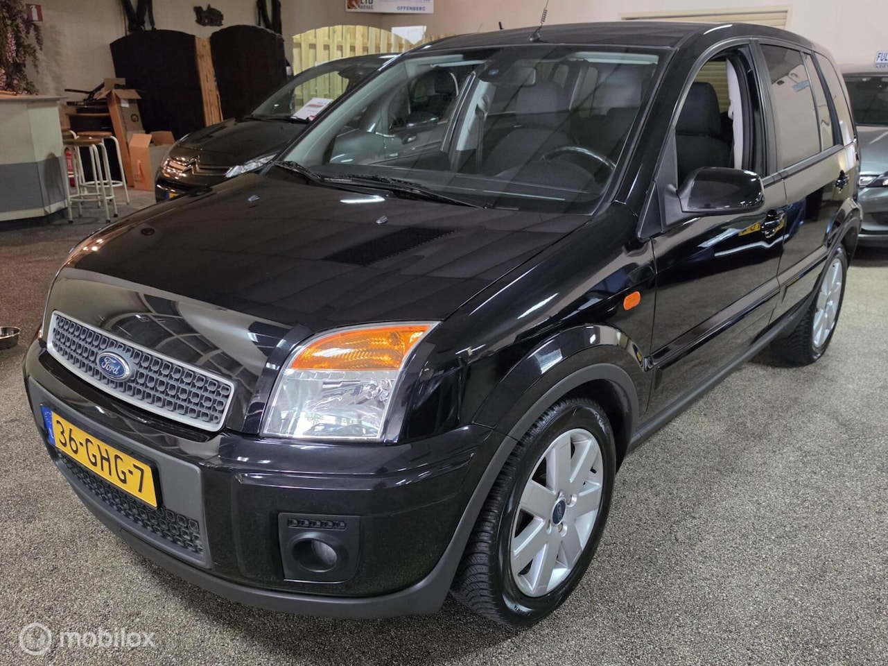 Ford Fusion - + 1.6-16V Futura automaat - AutoWereld.nl