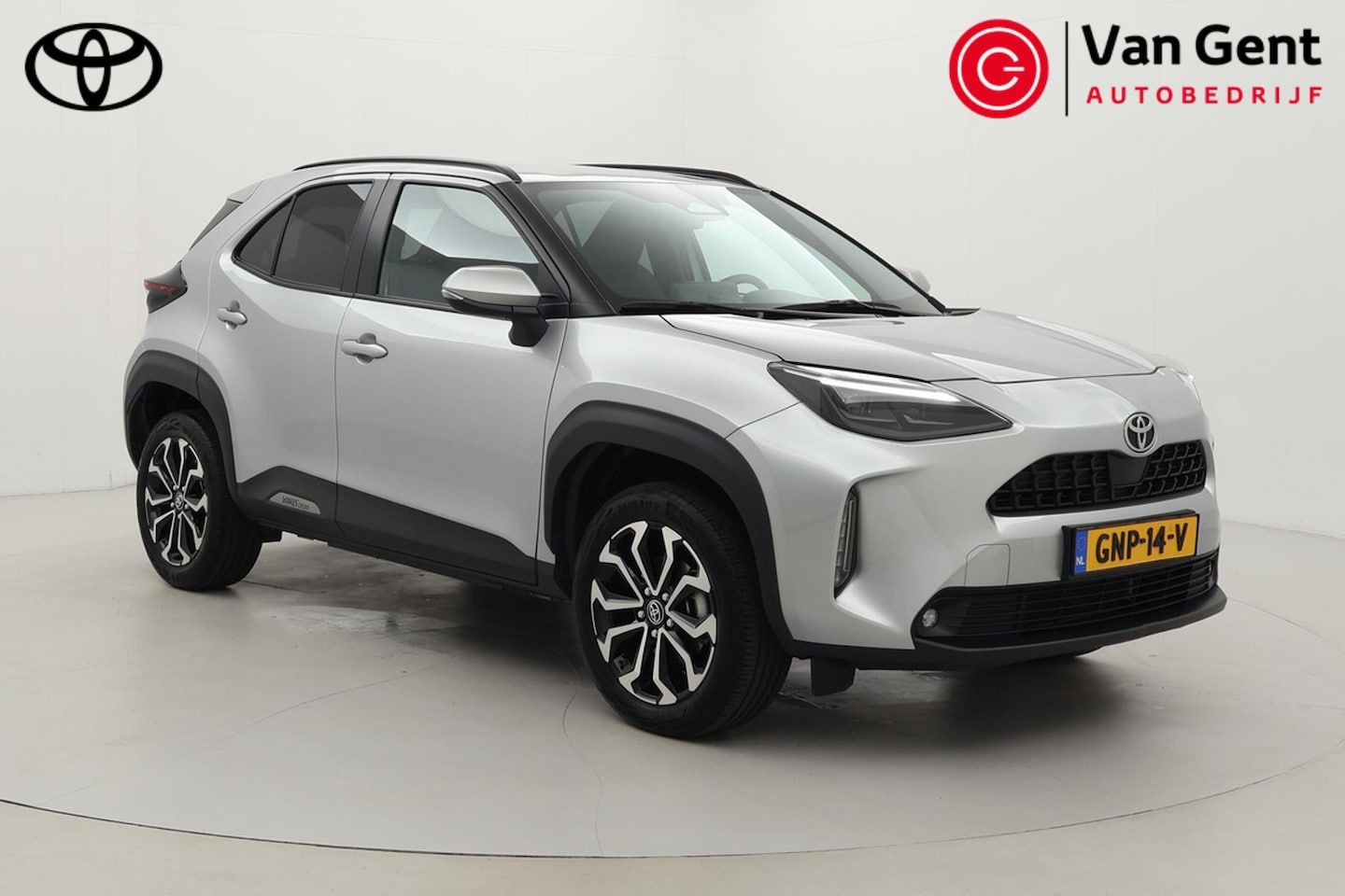 Toyota Yaris Cross - 1.5 Hybrid 115 First Edition | Apple Carplay / Android Auto | Keyless | Adaptive Cruise | - AutoWereld.nl