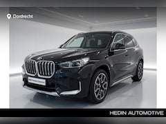 BMW X1 - xDrive25e xLine | Panorama | Trekhaak | 19" | Stuurwielrand verwarmd