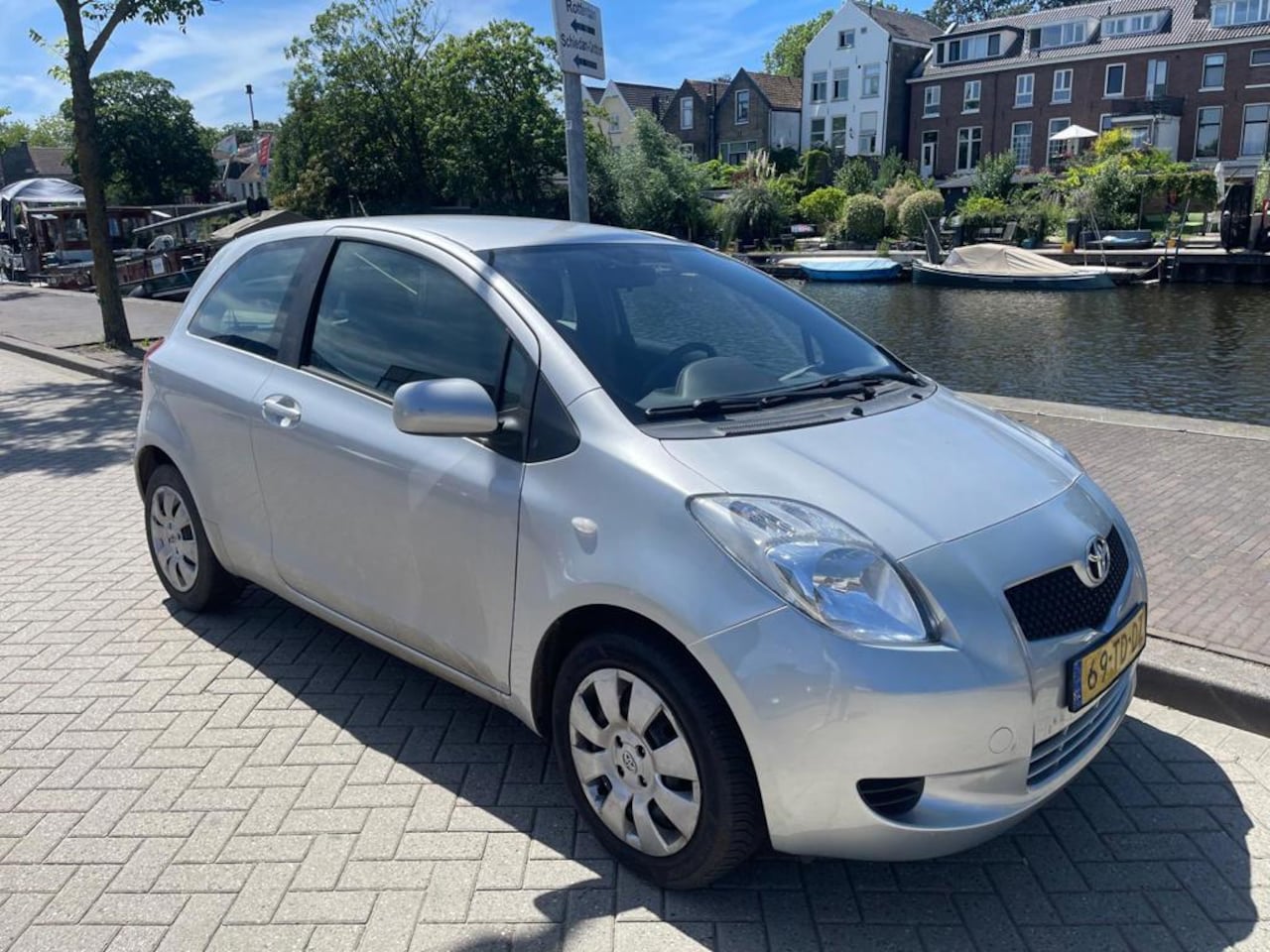 Toyota Yaris - 1.3 VVTi Sol MMT 1.3 VVTi Sol MMT - AutoWereld.nl