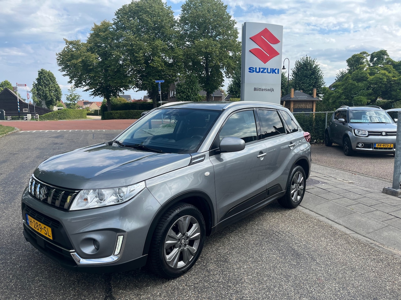 Suzuki Vitara - 112 PK Boosterjet Select AUTOMAAT // Dealer onderhouden Vitara // All-season banden // Sto - AutoWereld.nl