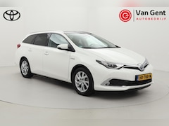 Toyota Auris Touring Sports - 1.8 Hybrid Executive | Volledige dealerhistorie | Panoramadak | Trekhaak | Leder | Navigat