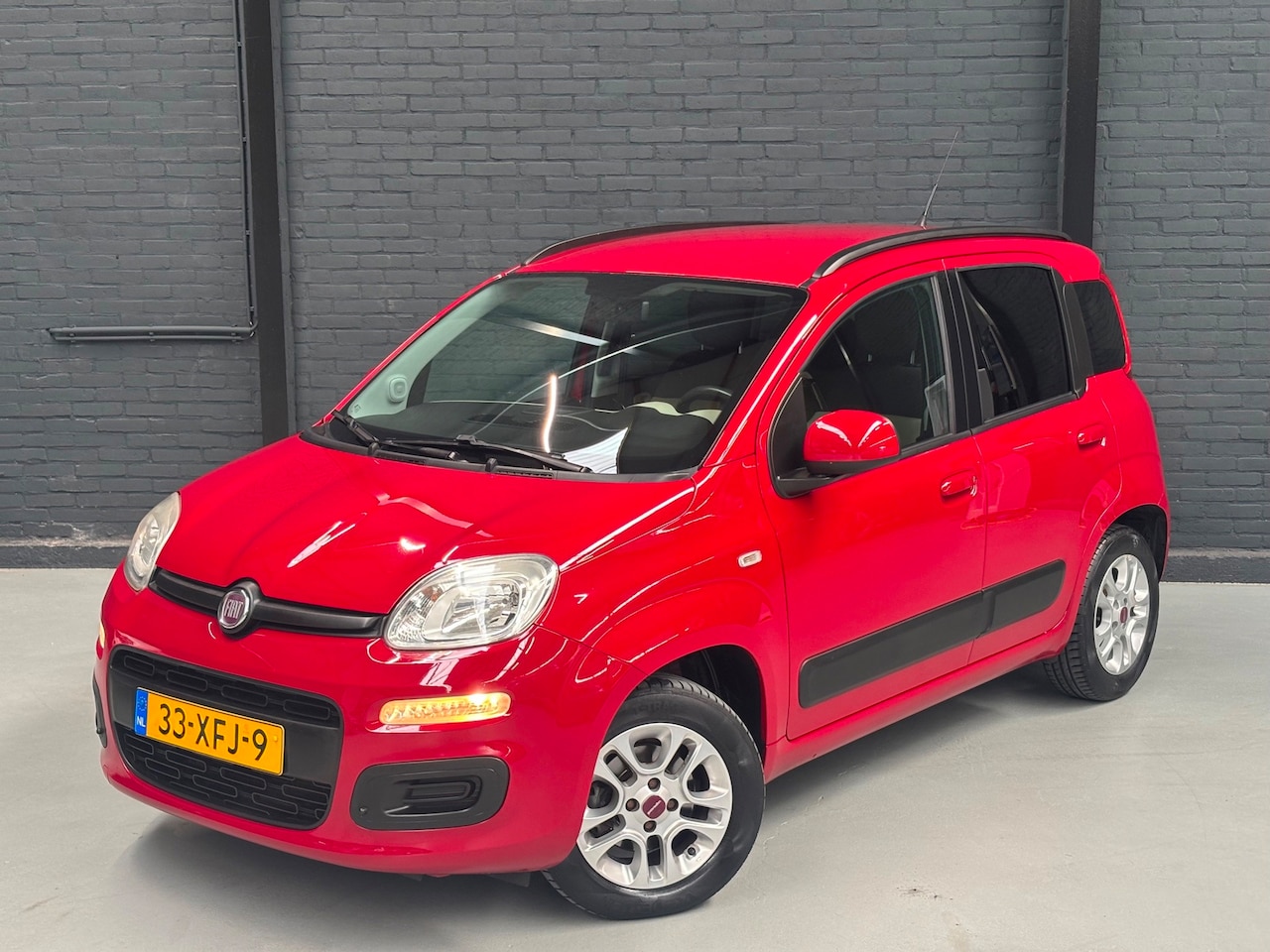 Fiat Panda - 0.9 TwinAir (86 pk) Easy automaat - airco - lichtmetalen velgen - AutoWereld.nl