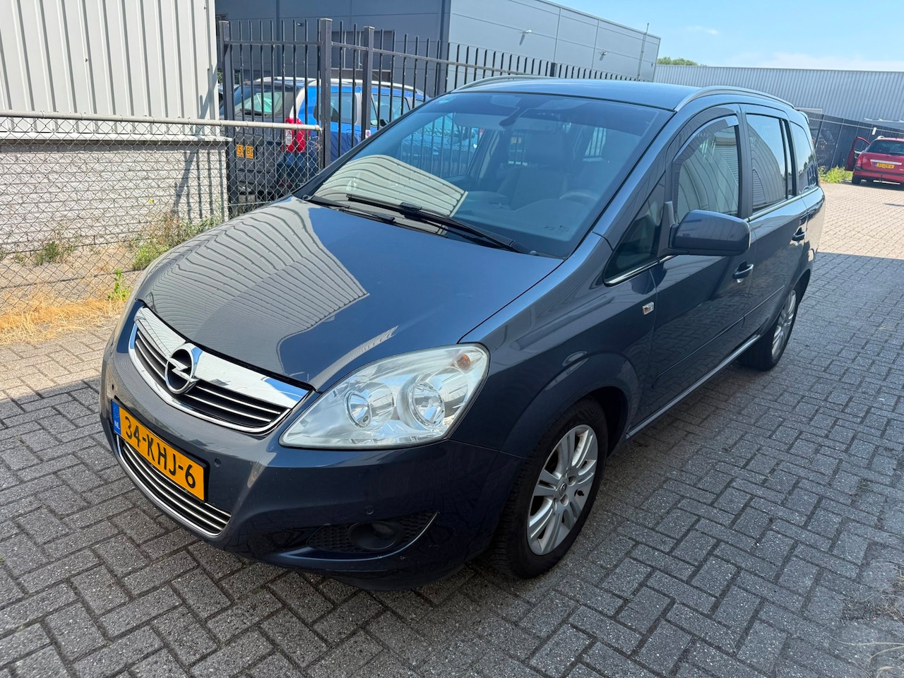 Opel Zafira - 2.2 Cosmo 2.2 Cosmo - AutoWereld.nl