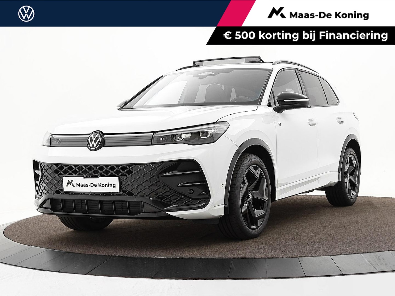 Volkswagen Tiguan - 1.5eTSI/150PK R-Line Blackstyle DSG · Panoramadak · Trekhaak · Apple/Android Car Play · Ca - AutoWereld.nl