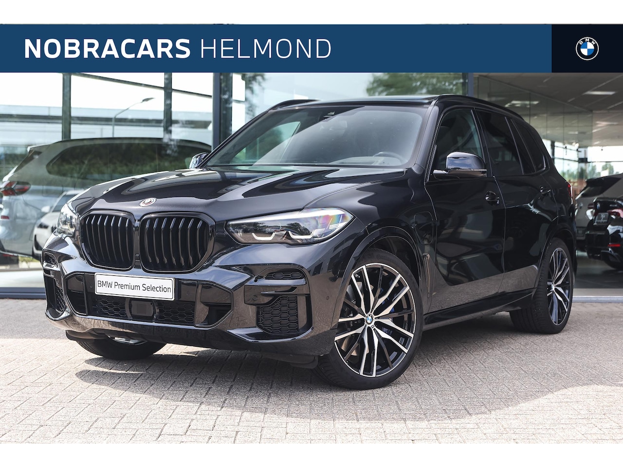 BMW X5 - xDrive45e High Executive M Sport Automaat / Trekhaak / Panoramadak / Comfortstoelen / Acht - AutoWereld.nl