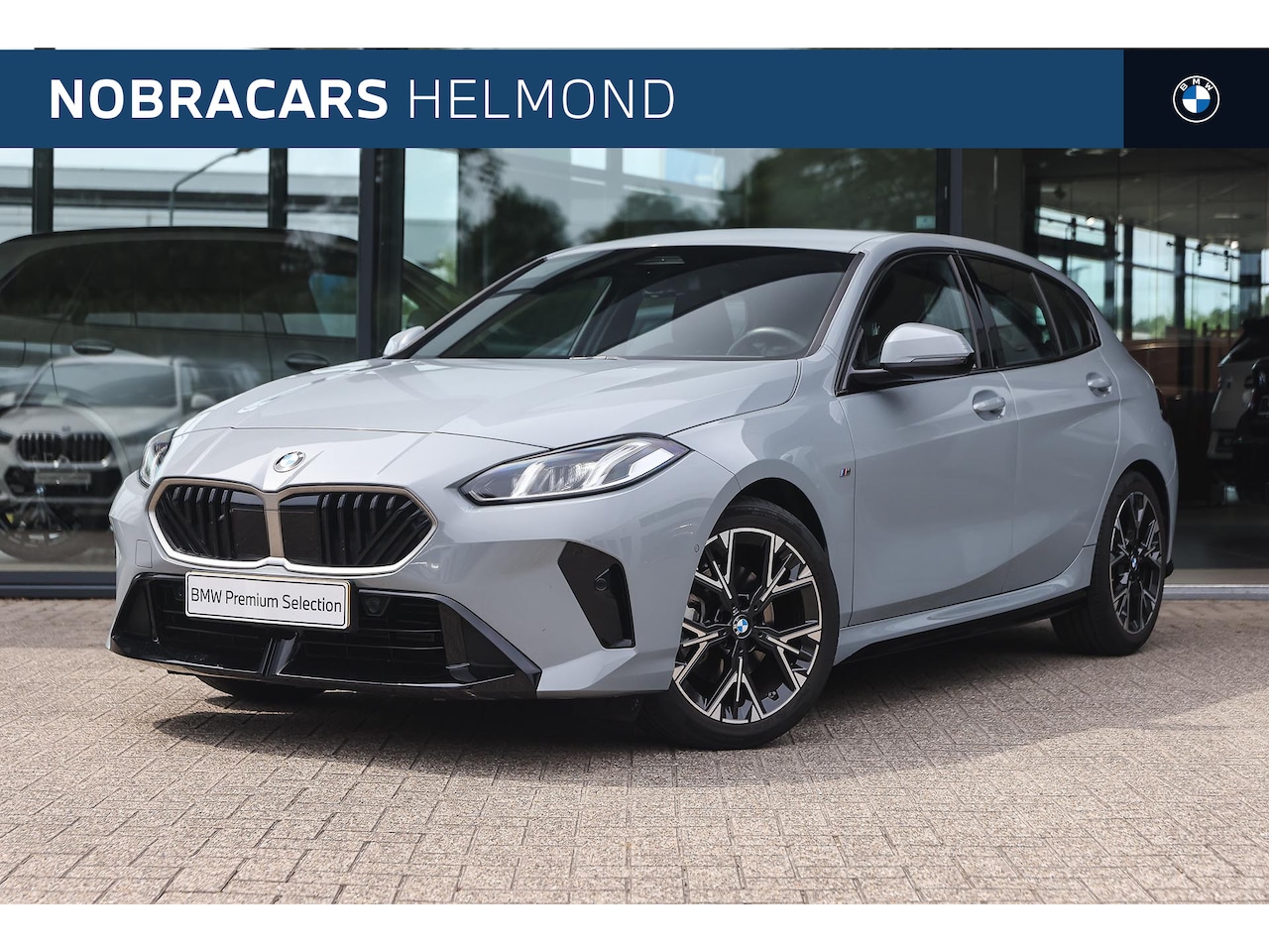 BMW 1-serie - 120 M Sport Automaat / Sportstoelen / Achteruitrijcamera / Parking Assistant - AutoWereld.nl