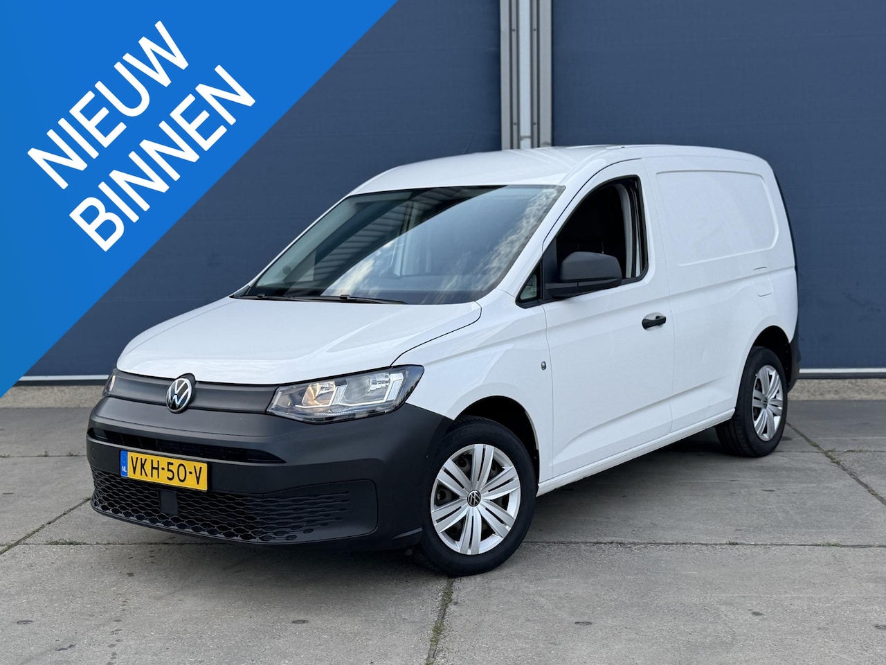 Volkswagen Caddy Cargo - 2.0 TDI Trend AIRCO / CRUISE CONTROLE / N.A.P / TREKHAAK / EURO 6 - AutoWereld.nl