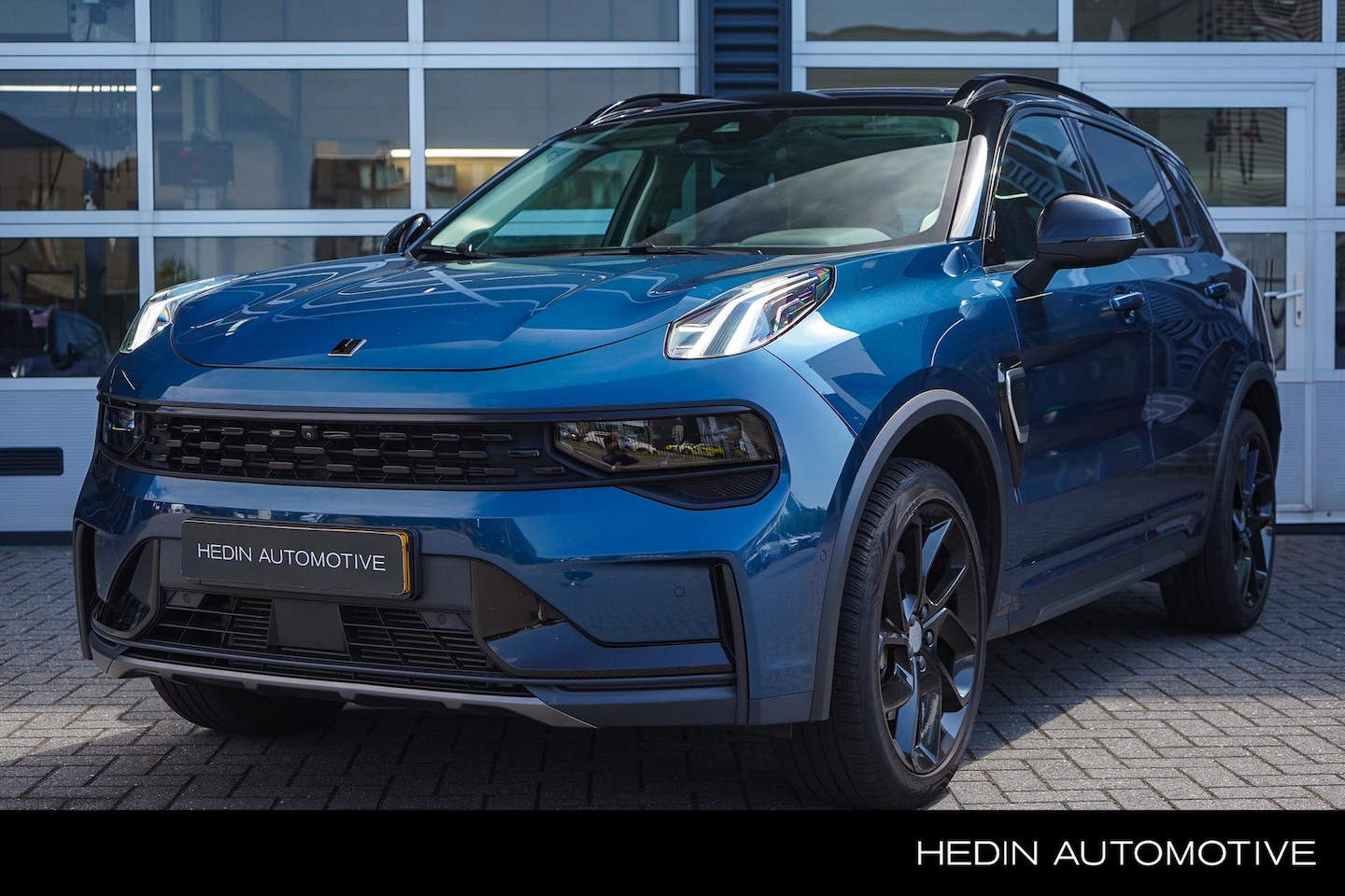 Lynk & Co 01 - 1.5 | Stoelverwarming | Elektrische stoel | Panoramadak | 360° camera | Sfeerverlichting | - AutoWereld.nl