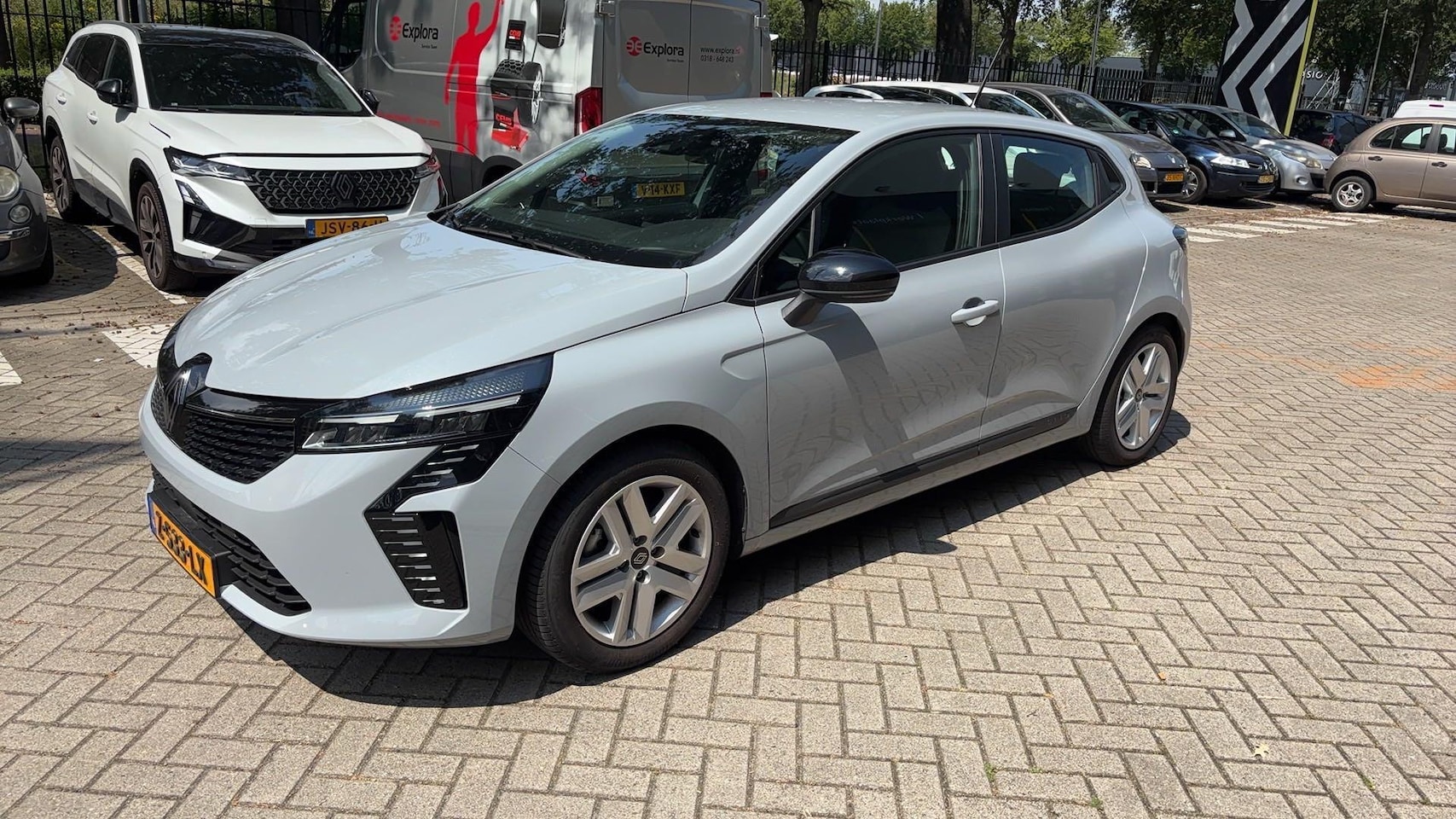 Renault Clio - 1.6 E-Tech Full Hybrid 145 evolution 1.6 E-Tech Full Hybrid 145 evolution - AutoWereld.nl