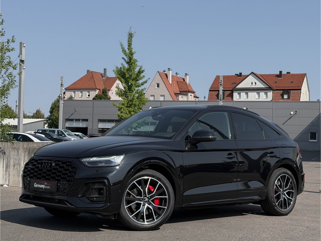 Audi Q5 Sportback - 50TFSI E S-Line 300pk Competition Lucht Pano 20-Inch Black optic Tr-Haak M-Led 360Cam ACC - AutoWereld.nl