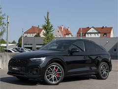 Audi Q5 Sportback - 50TFSI E S-Line 300pk Competition Lucht Pano 20-Inch Black optic Tr-Haak M-Led 360Cam ACC