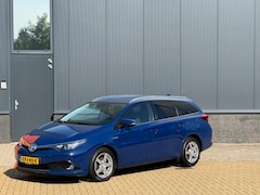 Toyota Auris - 1.8 Hybrid Lease Pro