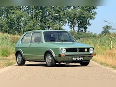 Volkswagen Golf - 1.5 S Automatic