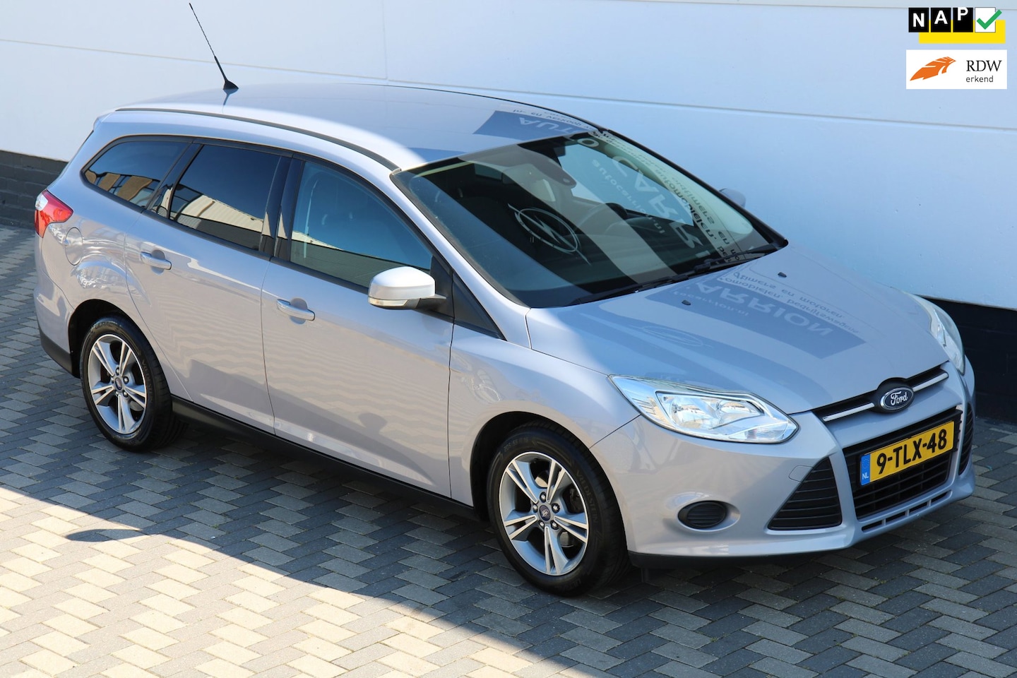 Ford Focus Wagon - 1.0 EcoBoost Edition Navi Cruise Airco NAP - AutoWereld.nl