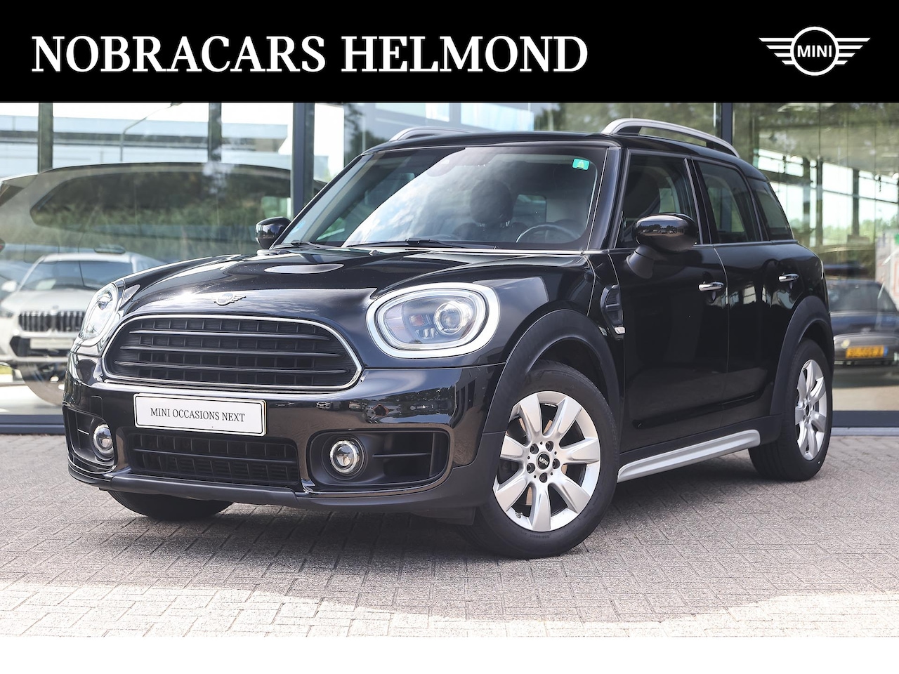MINI Countryman - Cooper Automaat / Comfortstoelen / Stoelverwarming / Comfort Access / 17" LM Imprint Spoke - AutoWereld.nl