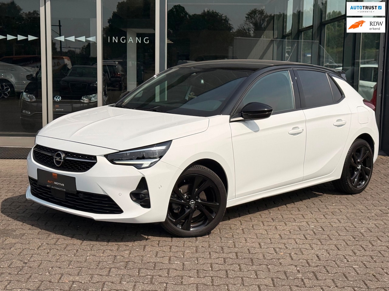 Opel Corsa - 1.2 GS Line CarPlay / 360 cam / full option - AutoWereld.nl