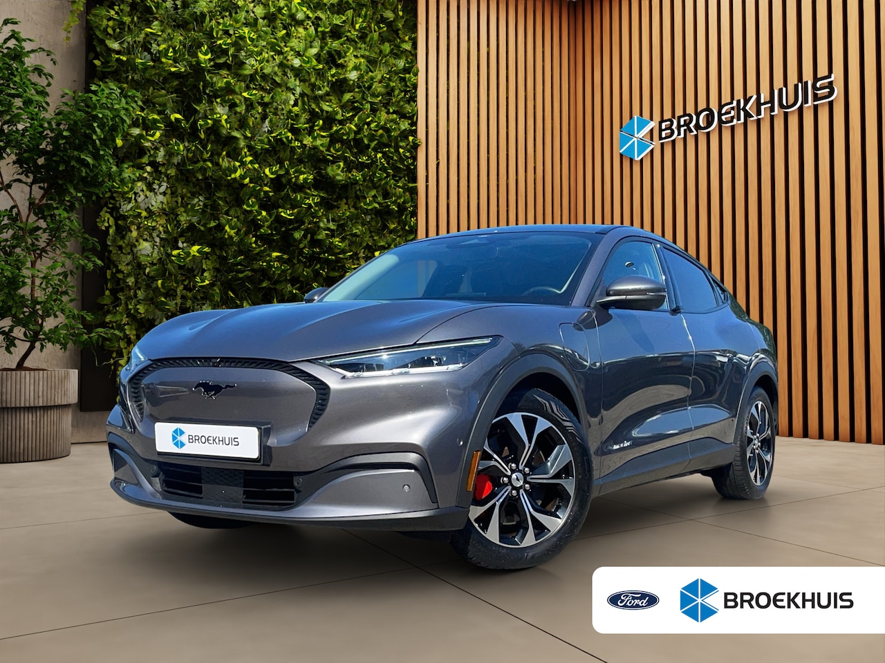 Ford Mustang Mach-E - RWD 75 kWh | SOH 94% | Trekhaak | Pano | Adapt. Cruise | B&O | Blis | Apple Carplay | 19'' - AutoWereld.nl