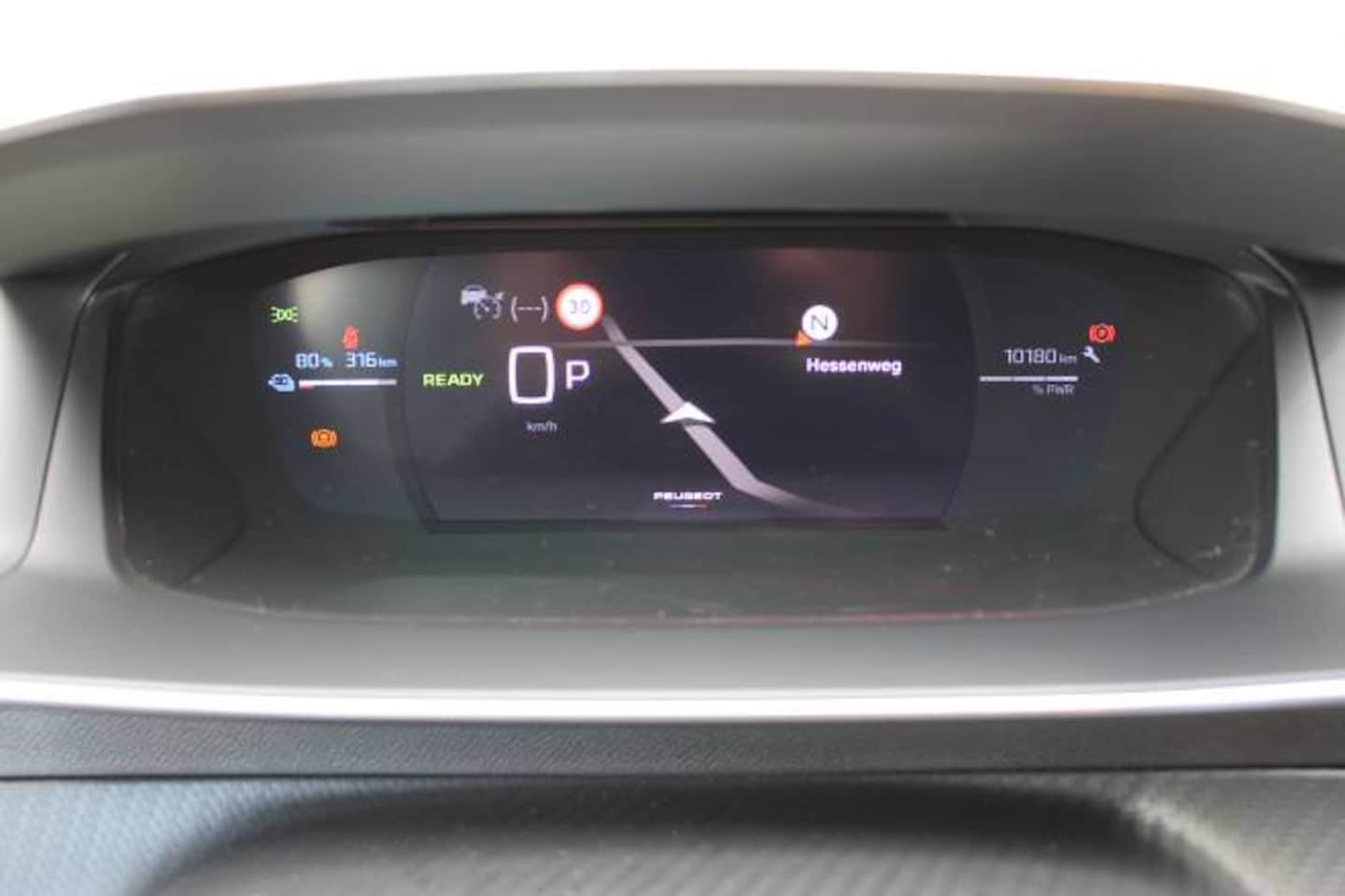 Peugeot e-208 - EV 62kWh GT Stoelmassage l Stoelverwarming l Apple carplay