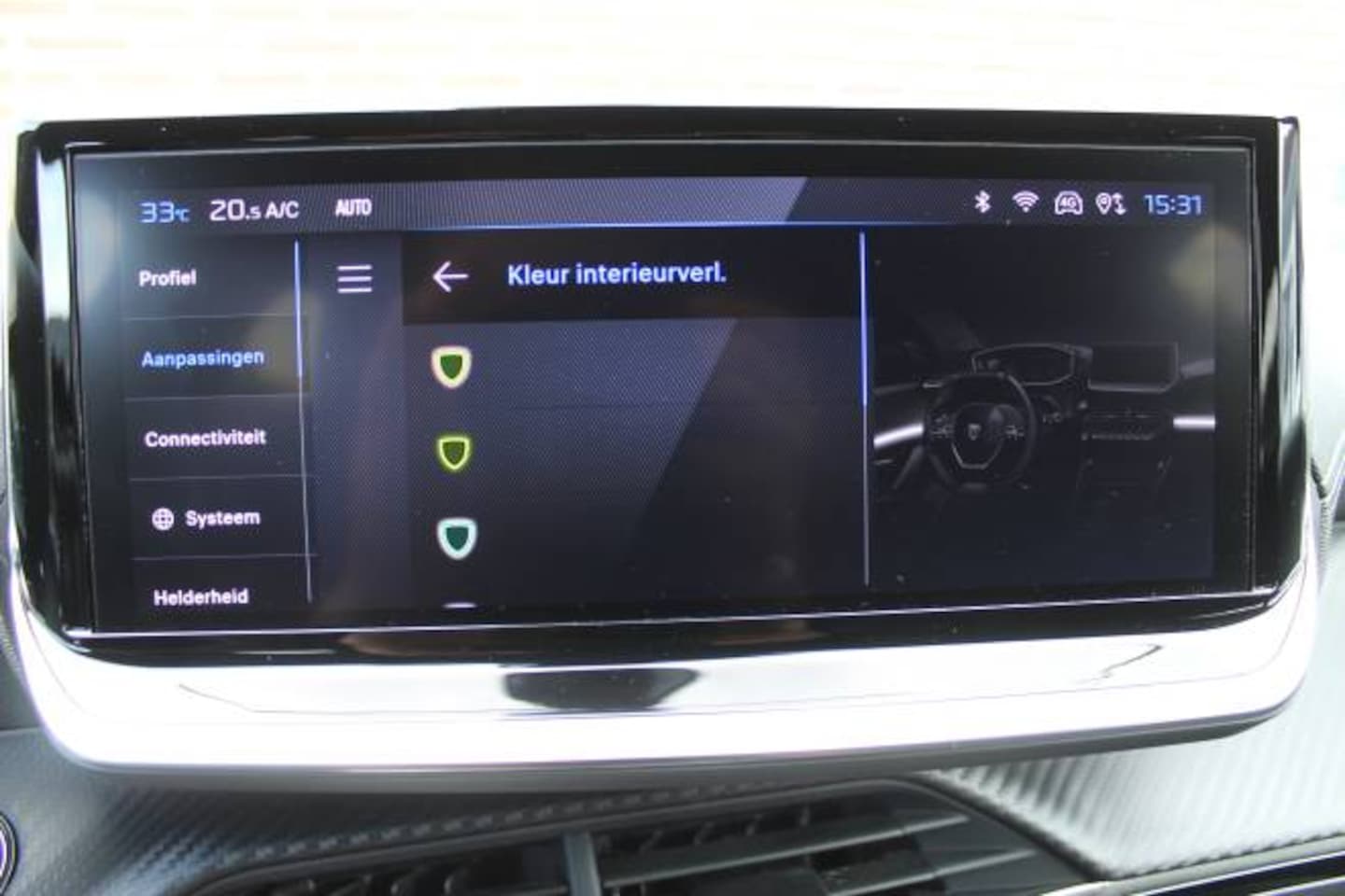 Peugeot e-208 - EV 62kWh GT Stoelmassage l Stoelverwarming l Apple carplay