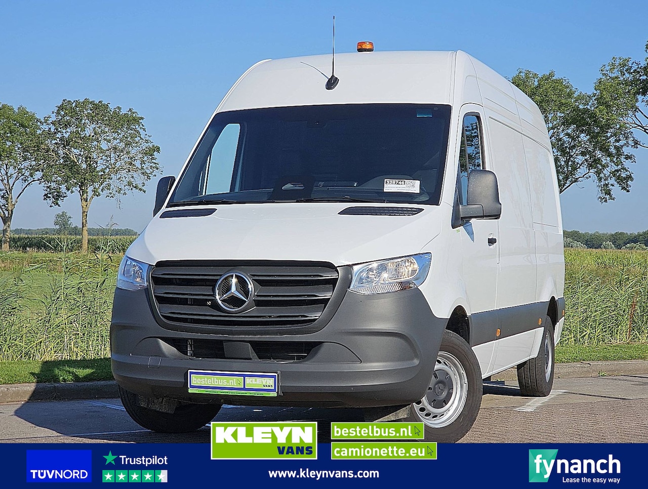 Mercedes-Benz Sprinter - 311 L2H2 MBUX10 RDW - AutoWereld.nl