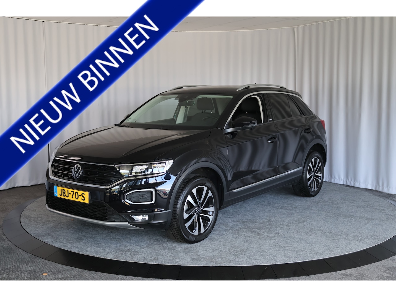 Volkswagen T-Roc - 1.5 TSI Style 1.5 TSI Style, IQ light, Camera, ACC, Trekhaak - AutoWereld.nl