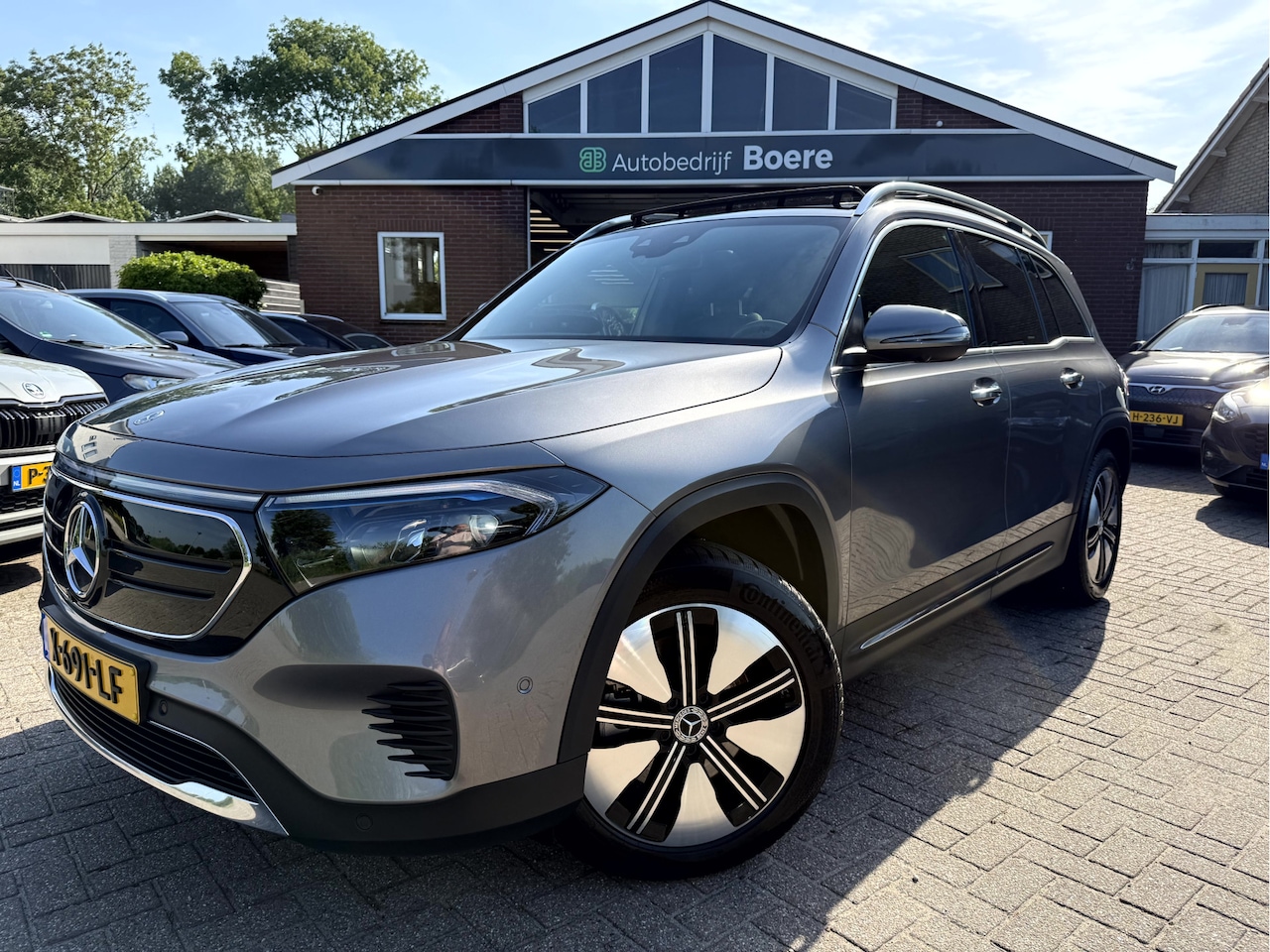 Mercedes-Benz EQB - 250+ Business Edit,71 kWh SOH 95.2%, Panormadak, 360 camera, App Connect - AutoWereld.nl