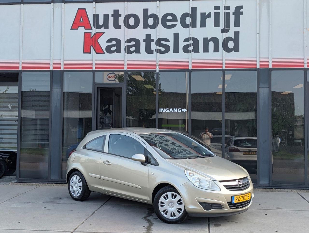 Opel Corsa - 1.2-16V Essentia - Airco - 185.000 KM ! - AutoWereld.nl