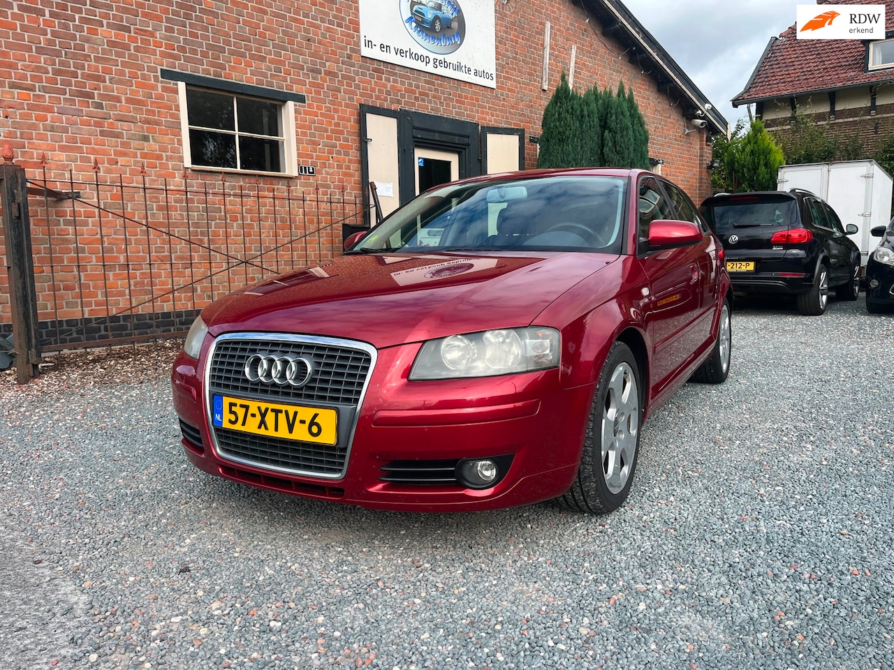 Audi A3 Sportback - 1.8 TFSI Attraction 1.8 TFSI Attraction ( Climate controle + Automaat + Nieuwe apk ) - AutoWereld.nl