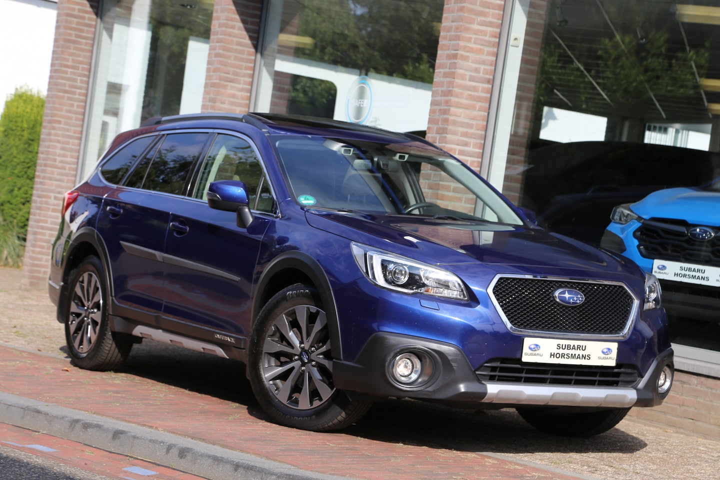 Subaru Outback - 2.5i AWD Premium Automaat Leer Navi ACC H/K Schuifdak Camera - AutoWereld.nl