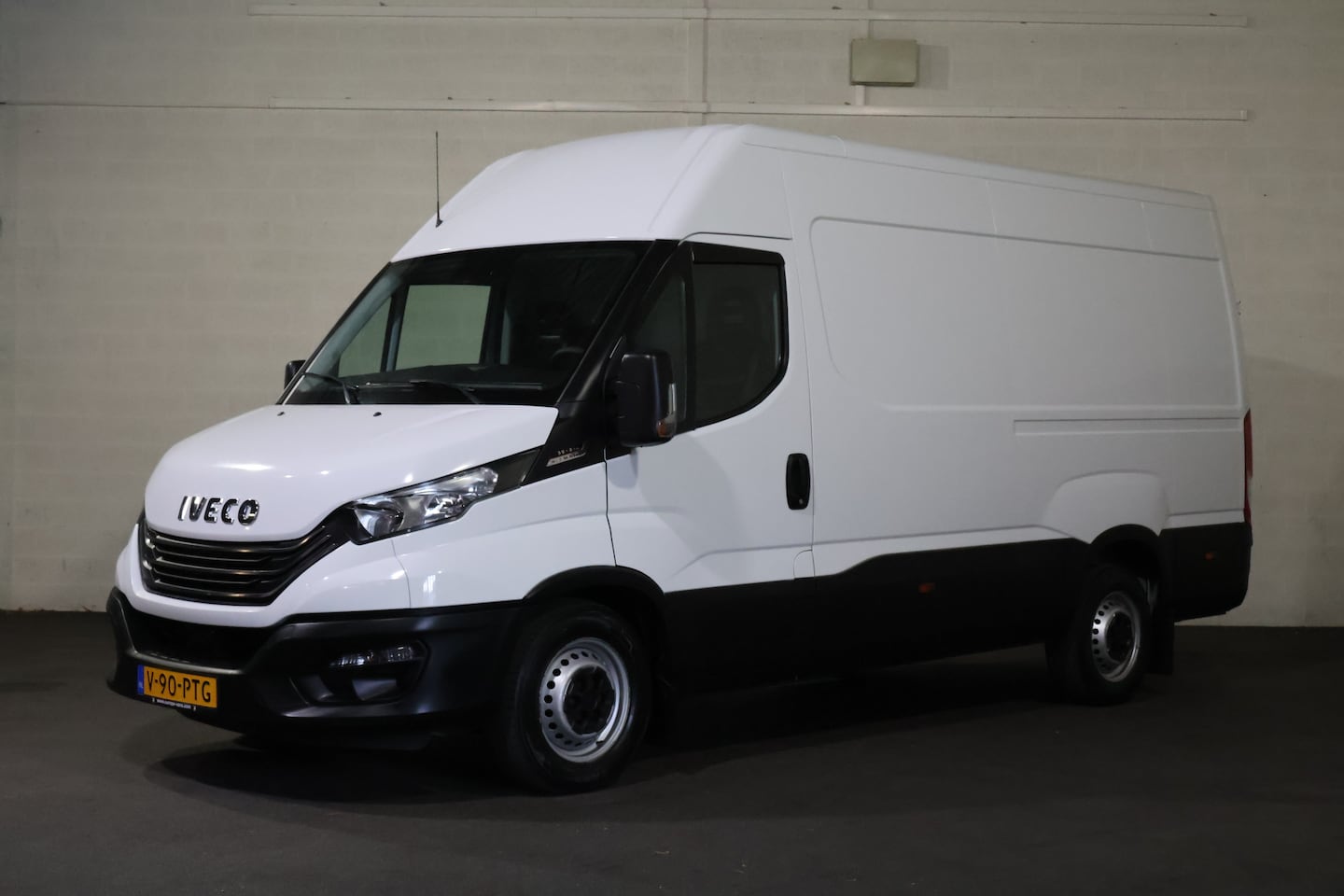 Iveco Daily - 35S21 L2 H2 H-Matic 3.5T Trekhaak (Wordt verwacht) - AutoWereld.nl