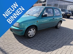 Nissan Micra - 1.0 Automaat