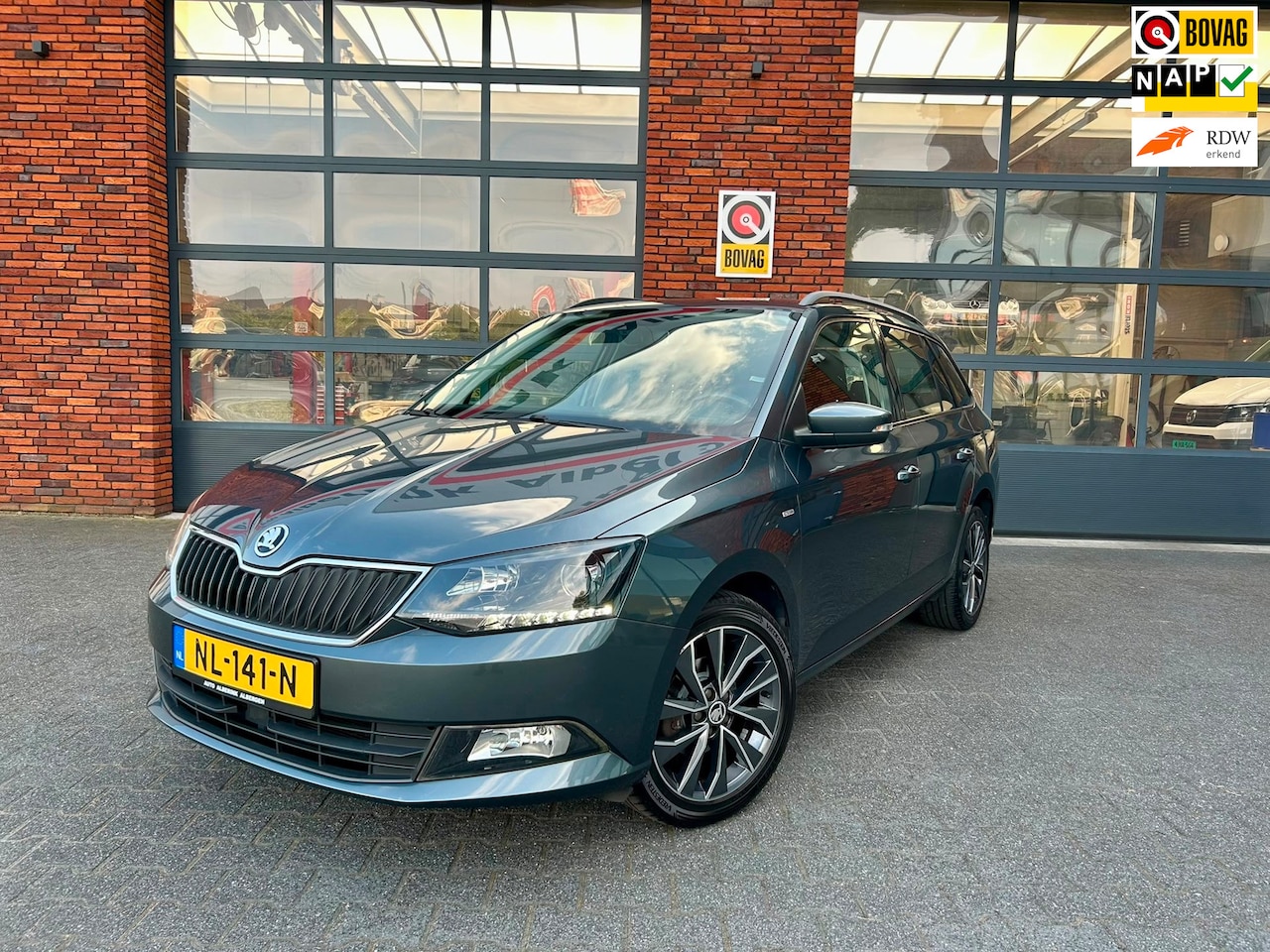 Skoda Fabia Combi - 1.2 TSI Drive | Climatronic | Cruise control - AutoWereld.nl