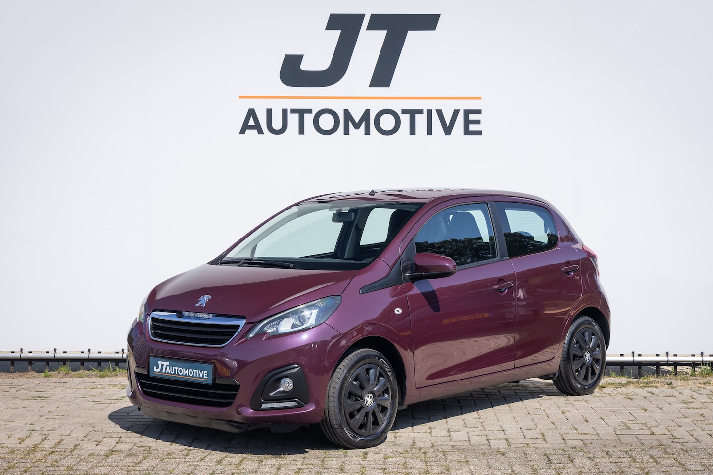 Peugeot 108 - 1.0 e-VTi Active nlauto airco | achterruitverwarming | elektrische ramen voor | radio - AutoWereld.nl