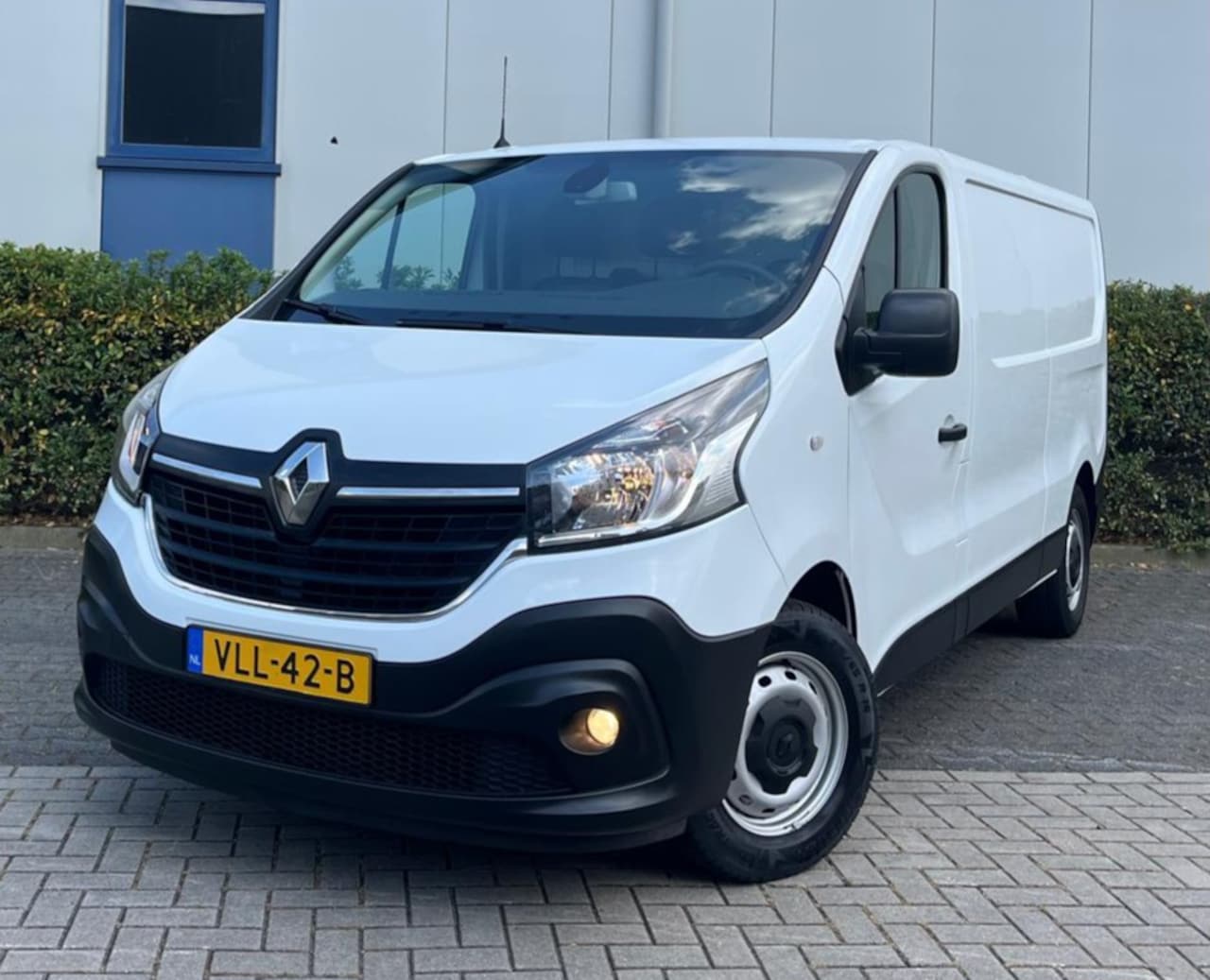 Renault Trafic - 2.0 Energy dCi 145pk L2H1 T29 Comfort Airco/Camera - AutoWereld.nl