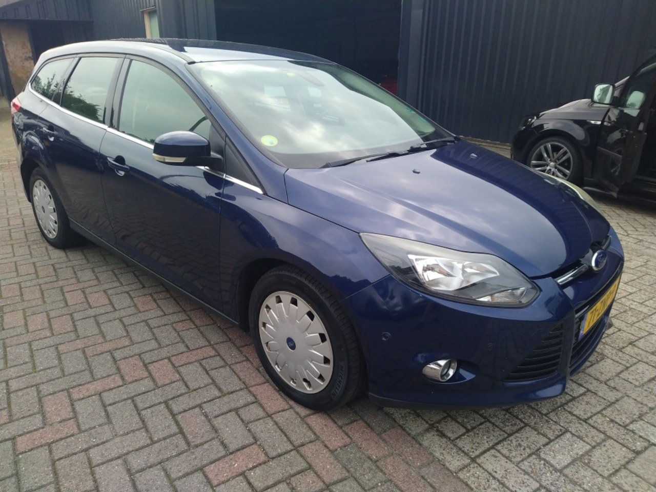 Ford Focus Wagon - 1.6 TDCI ECO. L. Ti. - AutoWereld.nl