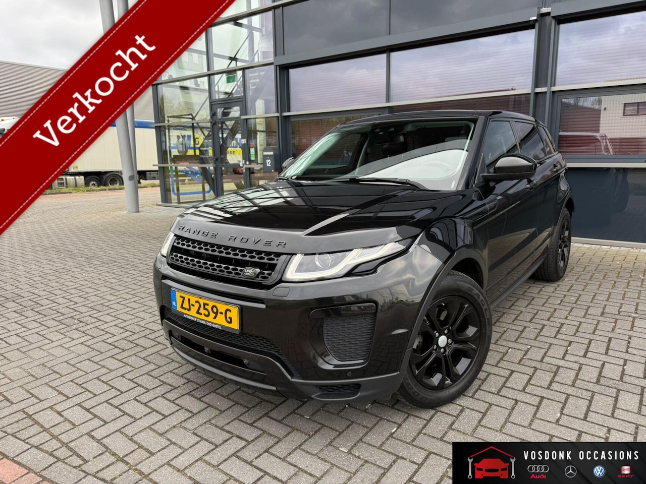 Land Rover Range Rover Evoque - 2.0 TD4 HSE/Pano/automaat/ led Navi/ Sfeer - AutoWereld.nl