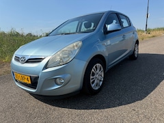 Hyundai i20 - 1.2i DynamicVersion nette auto incl nw apk - airco 1e eigenaar