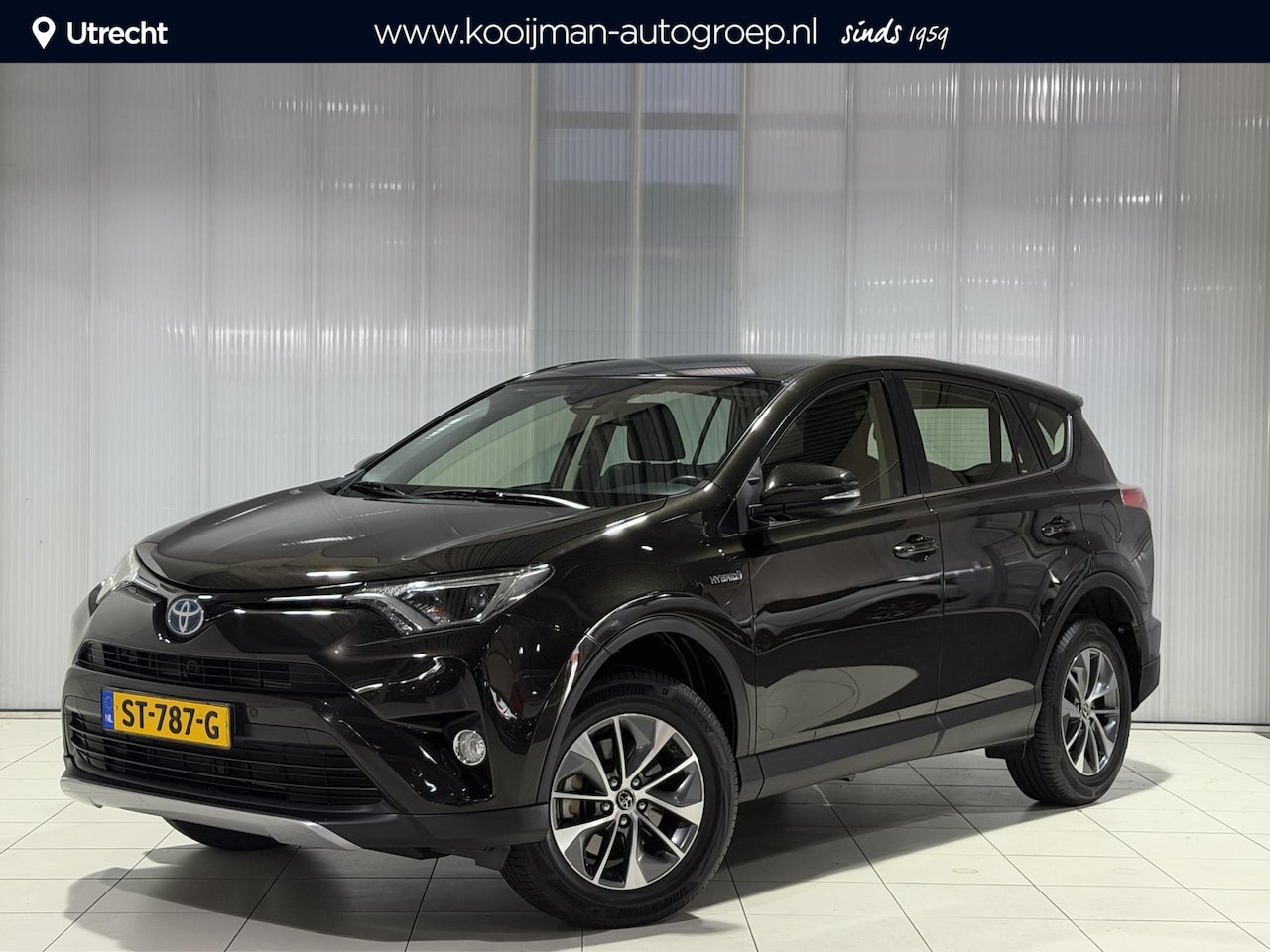 Toyota RAV4 - 2.5 Hybrid 2WD Style | Navigatie af fabriek | Camera | Parkeersensoren | Beschermstrip ach - AutoWereld.nl