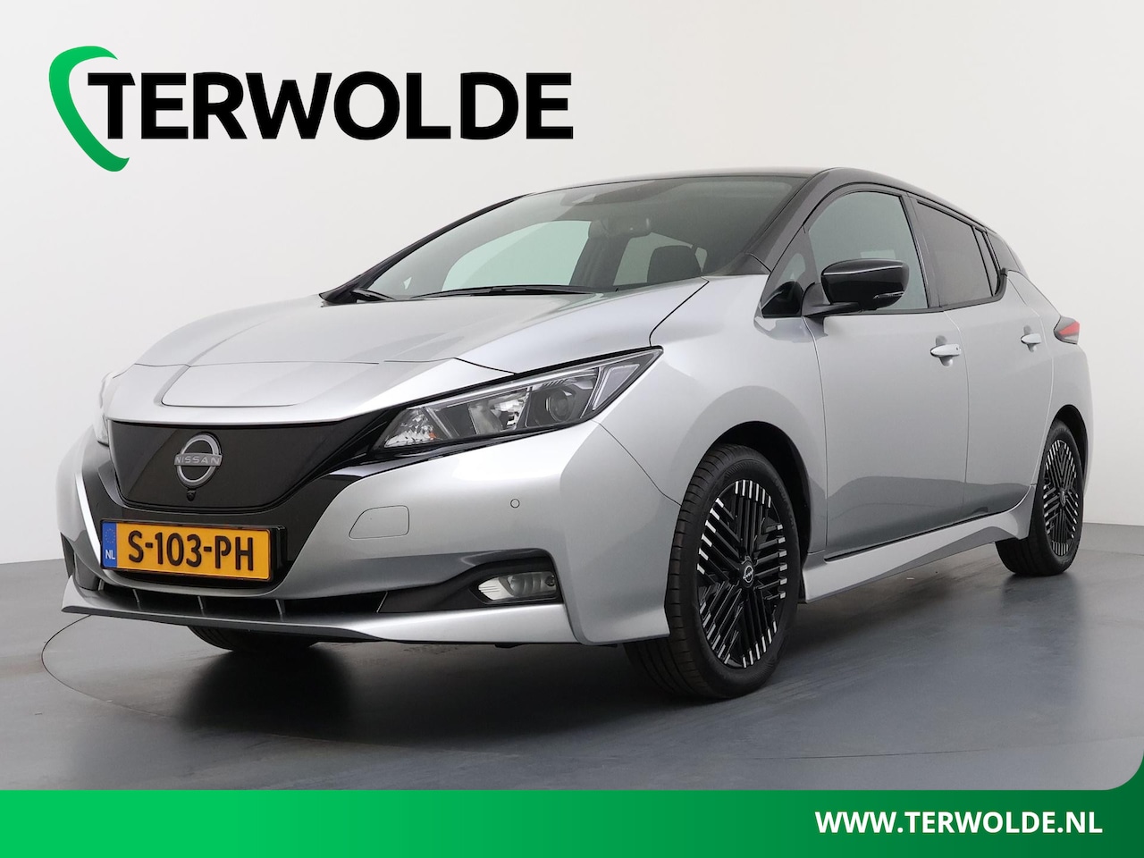 Nissan LEAF - N-Connecta 40 kWh | Parkeercamera | Trekhaak afn kogel | - AutoWereld.nl
