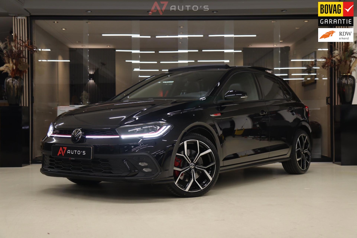 Volkswagen Polo - 2.0 TSI GTI VIRTUAL/PANO/CARPLAY/IQ-LIGHT/SFEERVER/VOL - AutoWereld.nl