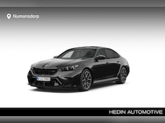 BMW M5 - | 20/21'' | Keram. rem. | Carbon dak | M Driv. Pack | Alcan. hemel | Driv. + Park. Prof. |