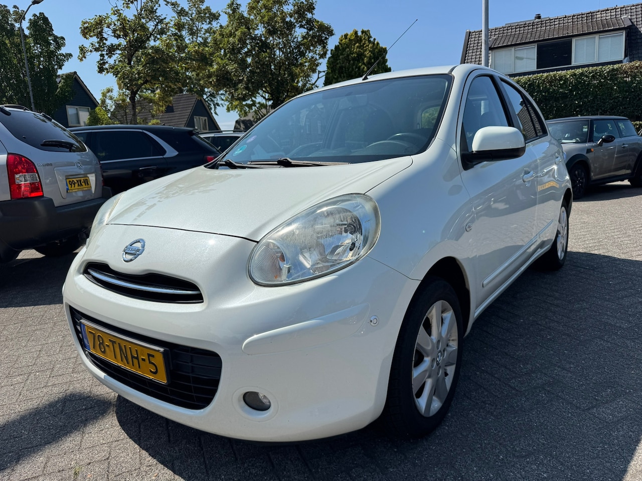 Nissan Micra - 1.2 DIG-S Connect Edition 1.2 DIG-S Connect Edition,Apk 4/8/27,Airco,Navi,Nap,Trekhaak - AutoWereld.nl