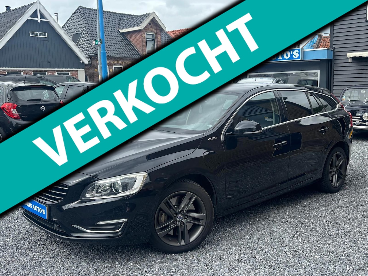 Volvo V60 - 2.4 D6 AWD Plug-In Hybrid R-Design|Leder|Trekhaak|Memory|Stoelverwarming|Rijklaar!| - AutoWereld.nl