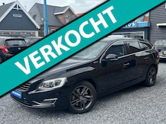 Volvo V60 - 2.4 D6 AWD Plug-In Hybrid R-Design|Leder|Trekhaak|Memory|Stoelverwarming|Rijklaar|